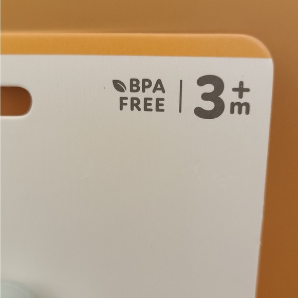 Nuby Gray Elephant Teething Ring - Natural Wood & Silicone - Picture 2 of 8